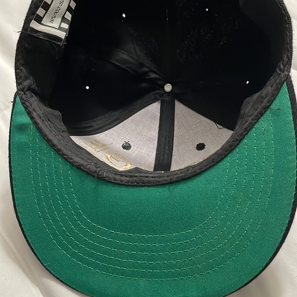 Unisex adjustable SnapBack teenage dirtbag hat. - Picture 5 of 6
